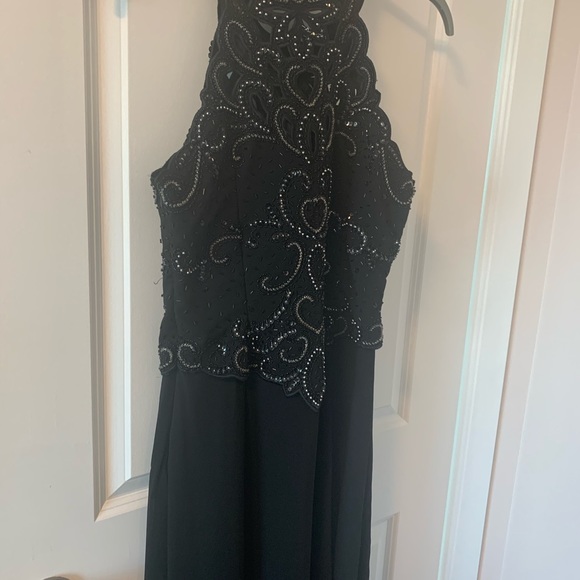 Prom night slit dress - Picture 2 of 6